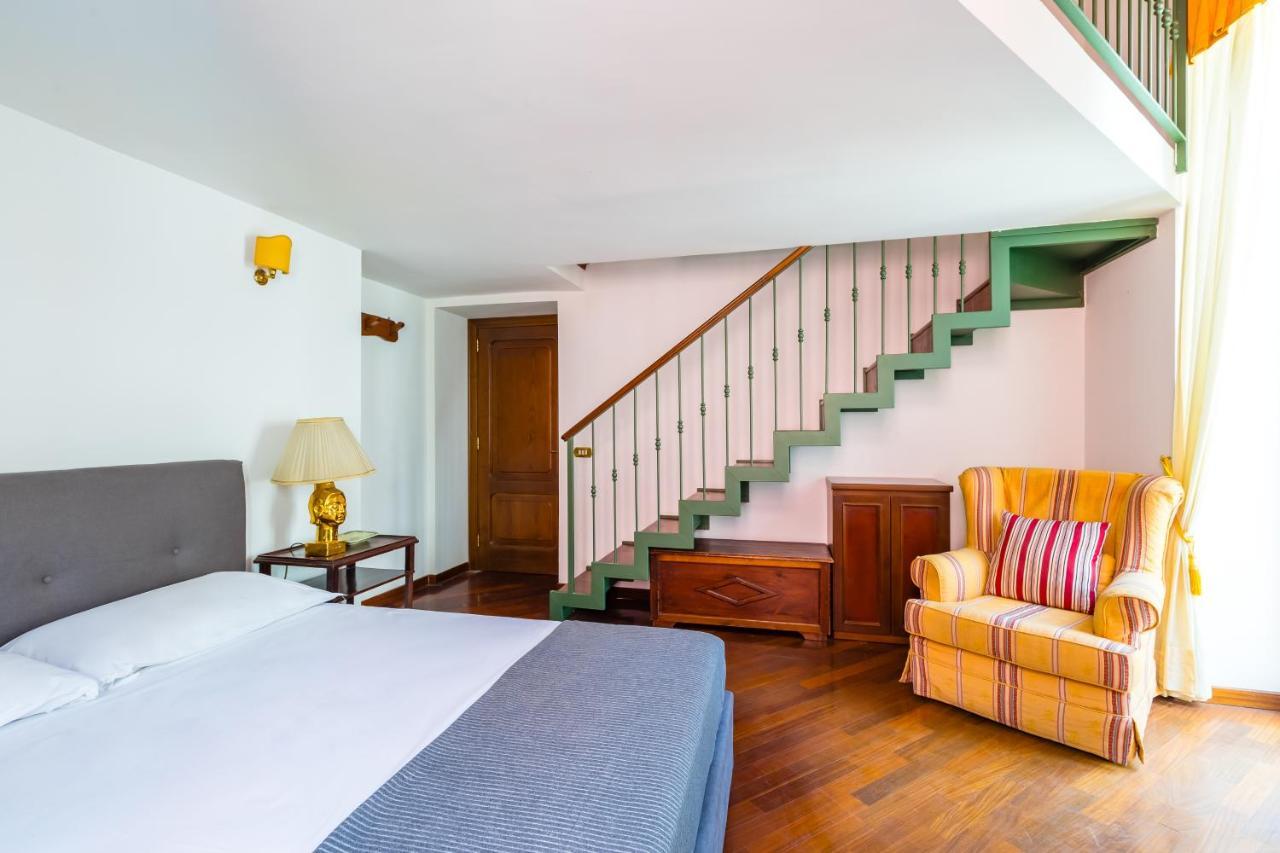 Grand Classic Apartment At San Martino By Napoliapartments Zewnętrze zdjęcie