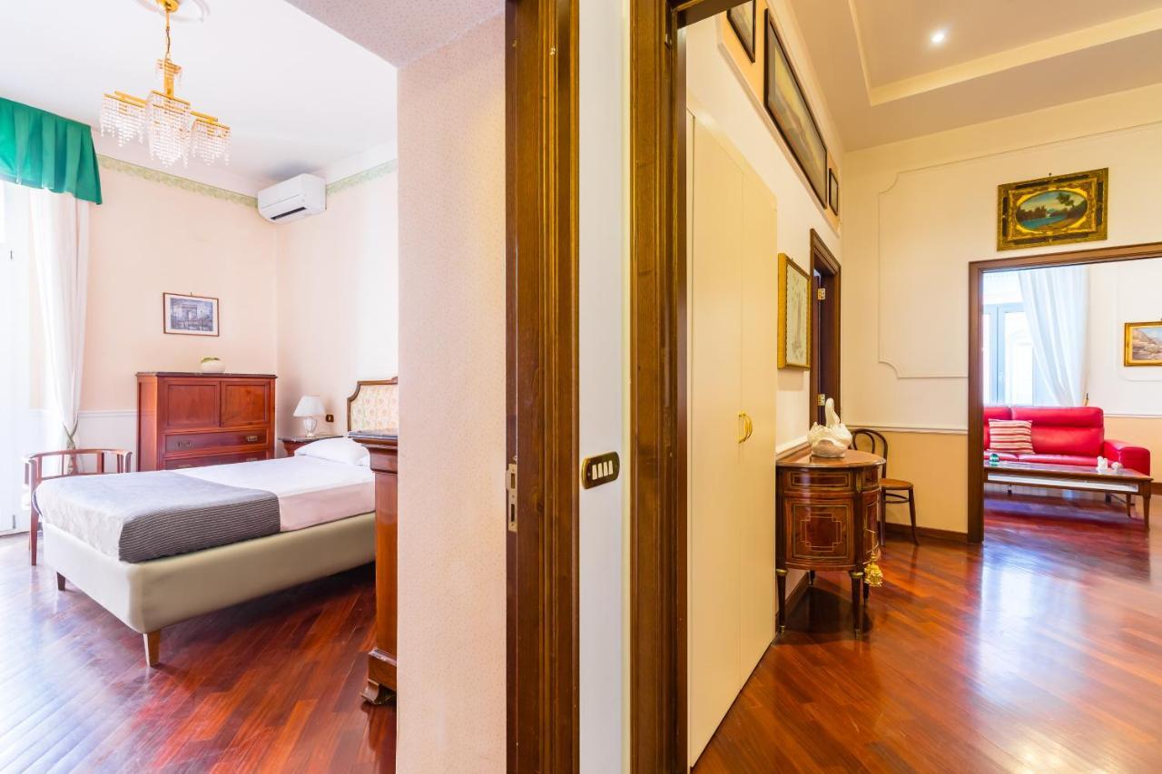 Grand Classic Apartment At San Martino By Napoliapartments Zewnętrze zdjęcie