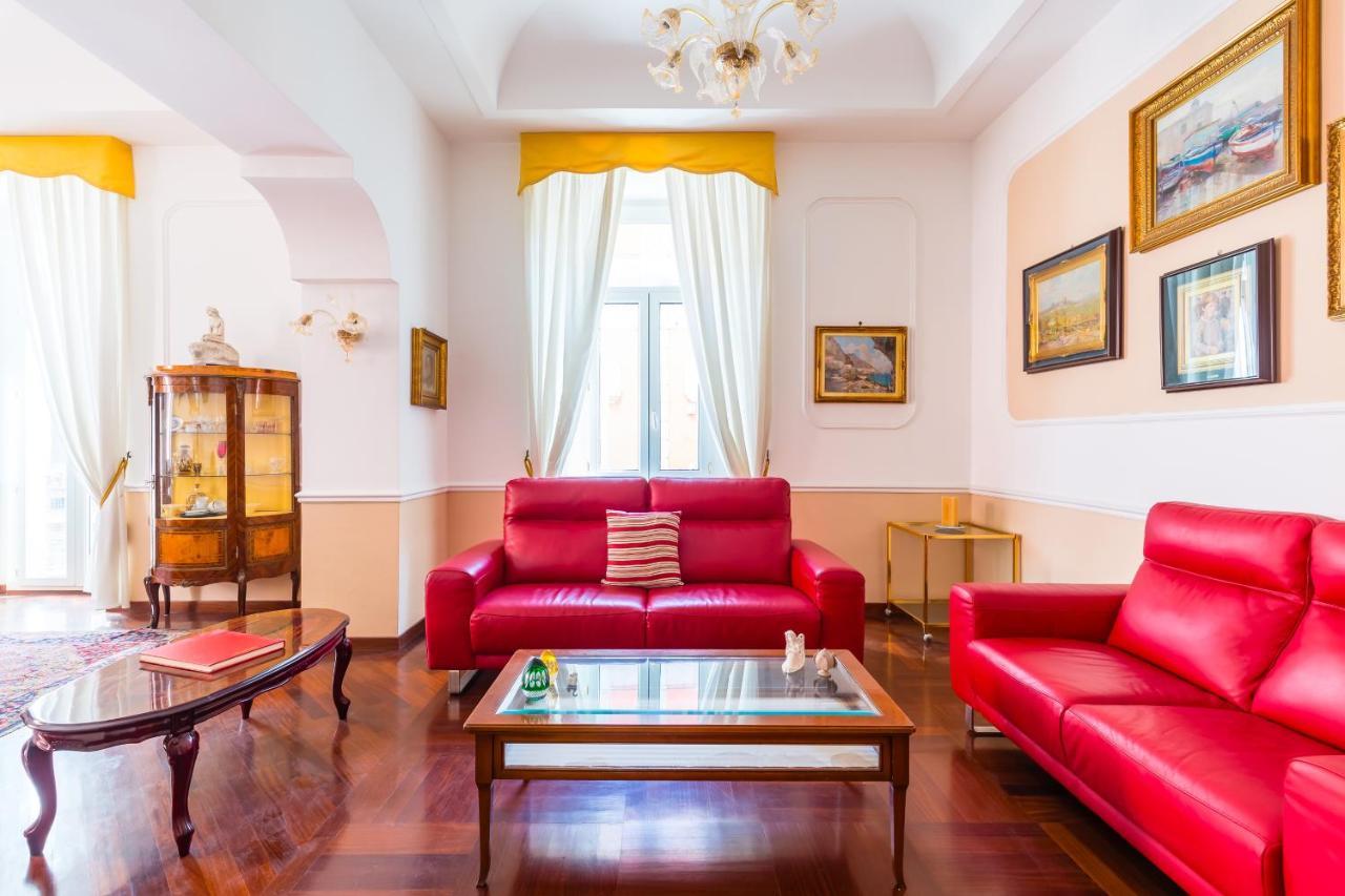 Grand Classic Apartment At San Martino By Napoliapartments Zewnętrze zdjęcie