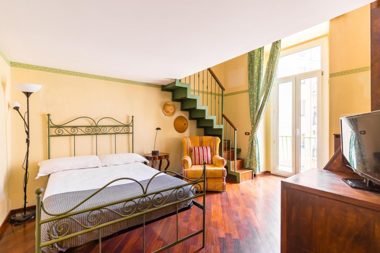 Grand Classic Apartment At San Martino By Napoliapartments Zewnętrze zdjęcie